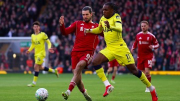 体育平台-1-1！英超BIG内战神剧情：8亿豪门15人伤停惊险绝平 终结6连败